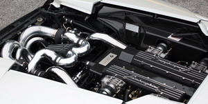 Подкапотное пространство Lamborghini Murcielago Twin Turbo Heffner Performance